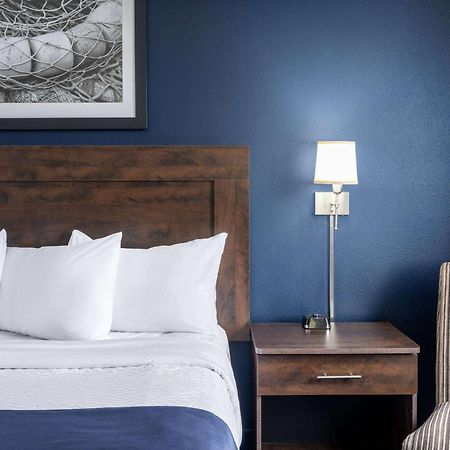 Travelodge Suites By Wyndham Saint John Exterior foto